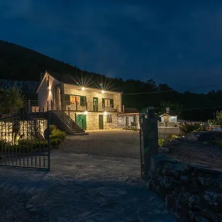 بيت للعطل Zuza *