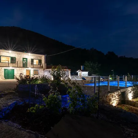 Zuza Сasa de vacaciones Bristivica