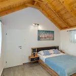 Zuza Holiday home *