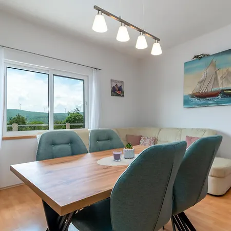Zuza Holiday home Bristivica