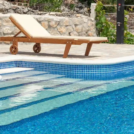 Zuza Holiday home *