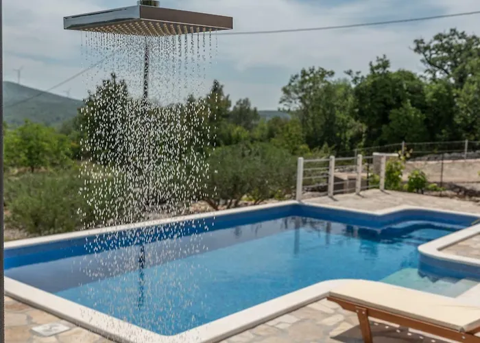 بيت للعطل Zuza